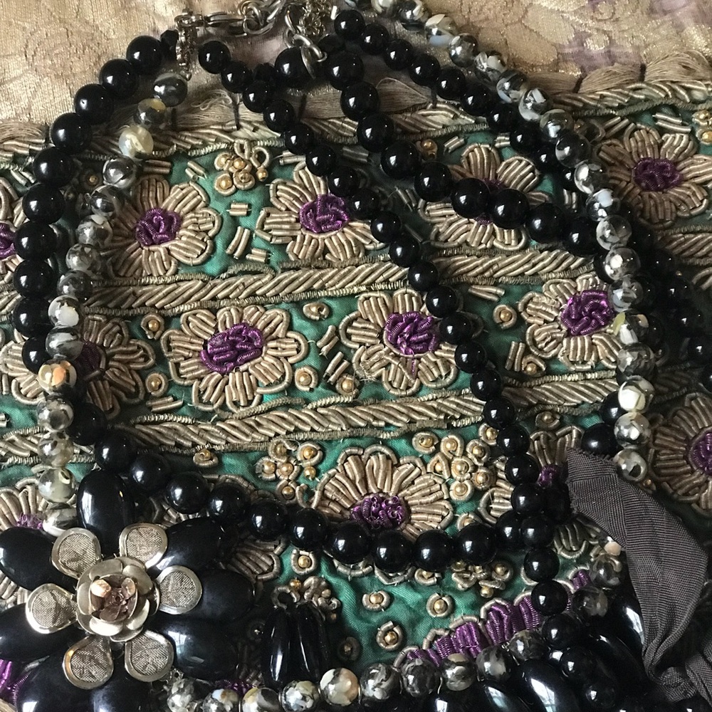 Necklace - Picture 2 of 2